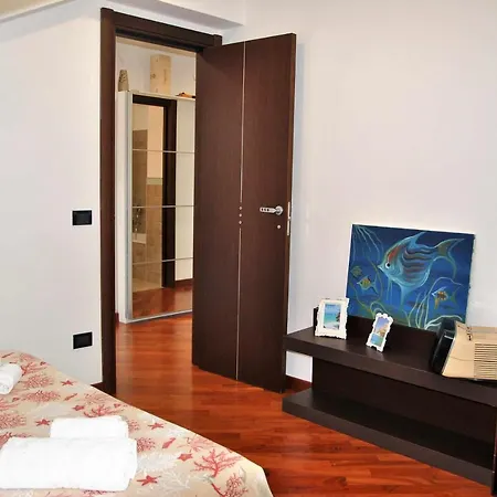 Matisse Maison Appartamento Con Terrazza Vista Mare Apartman *